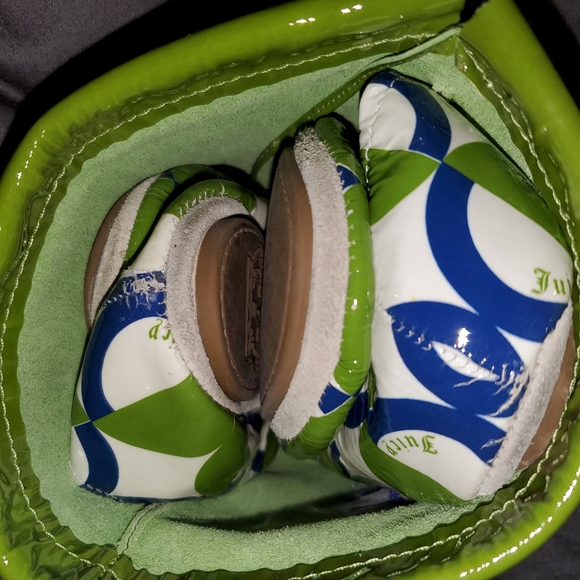 Juicy Couture Foldaway Flats Shoes - Picture 5 of 5